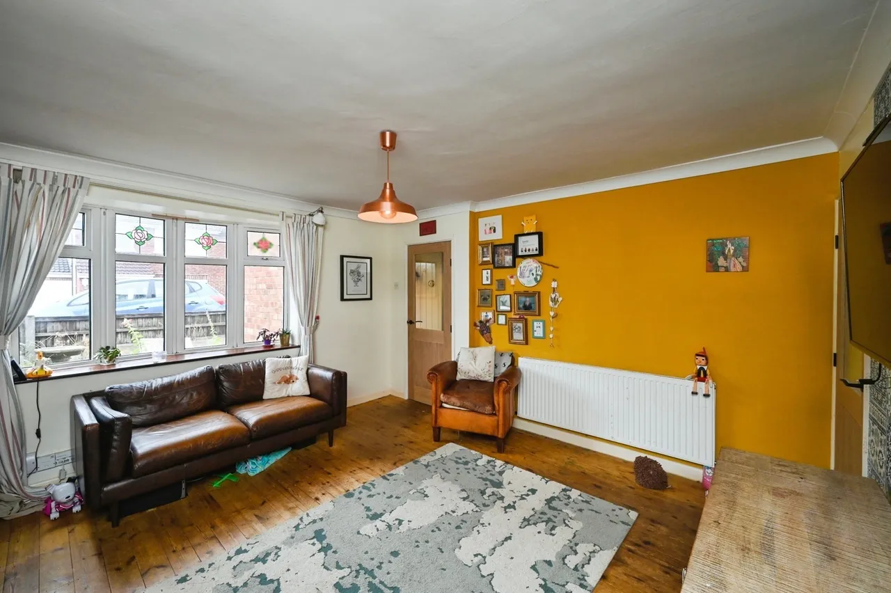 Robin Hood Road, Kirkby-in-Ashfield, Nottingham, Nottinghamshire, NG17, photo 9