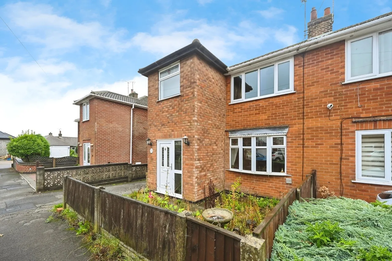 Robin Hood Road, Kirkby-in-Ashfield, Nottingham, Nottinghamshire, NG17, photo 2
