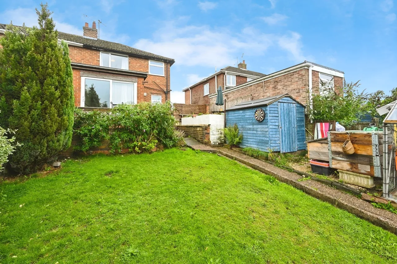 Robin Hood Road, Kirkby-in-Ashfield, Nottingham, Nottinghamshire, NG17, photo 18