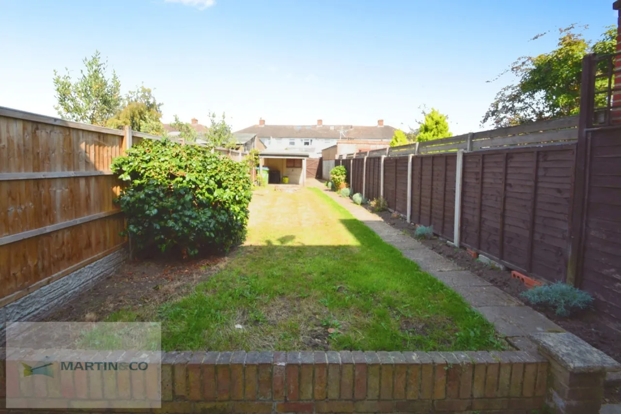 Hersham Road, KT12, photo 11