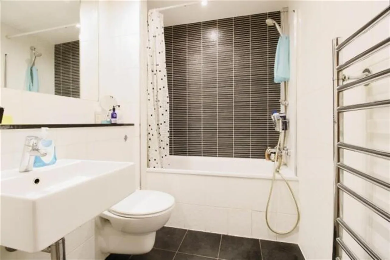 Bute Terrace, Cardiff, CF10, photo 6