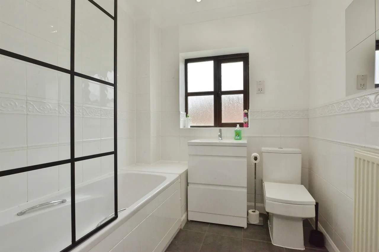 Dartington Place, Westcroft, MK4, photo 8