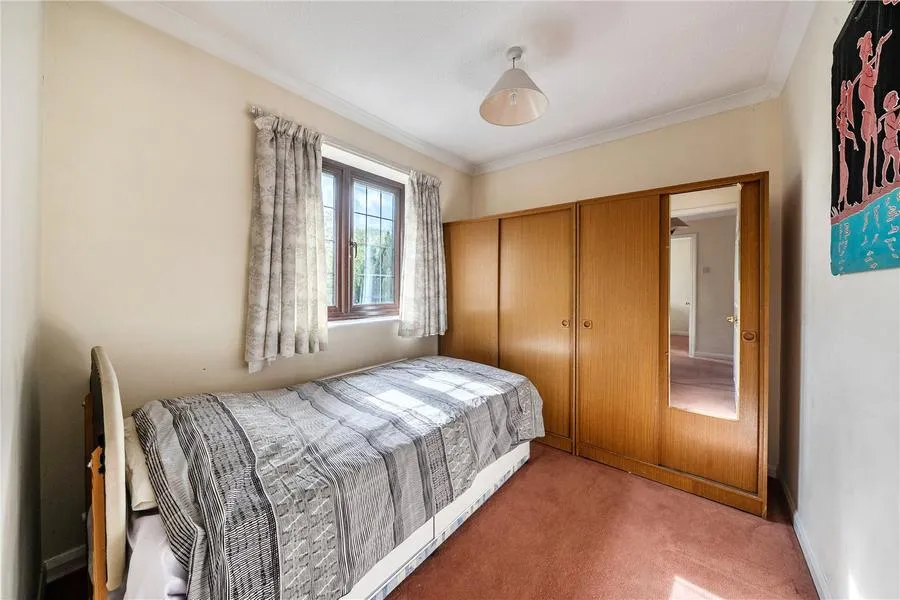 Red House Close, Lower Earley, RG6, photo 3