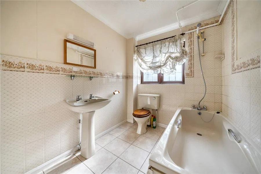 Red House Close, Lower Earley, RG6, photo 9