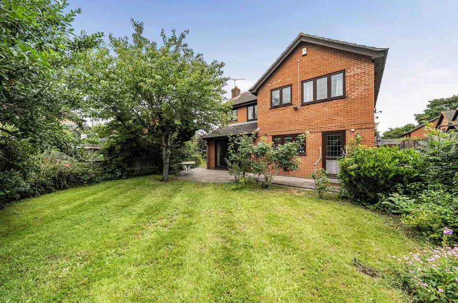 Red House Close, Lower Earley, RG6, photo 2