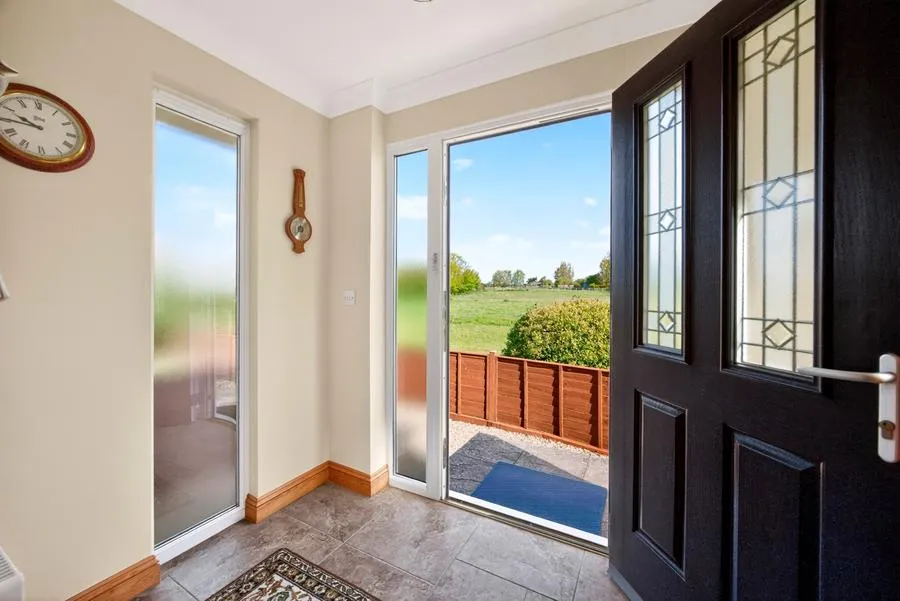 Station Road, Ningwood, PO41, photo 17