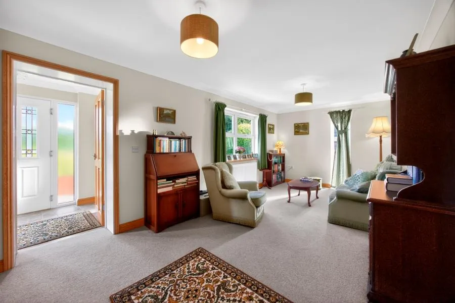 Station Road, Ningwood, PO41, photo 8