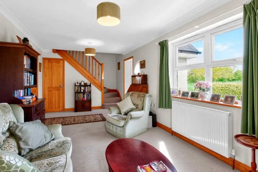 Station Road, Ningwood, PO41, photo 7