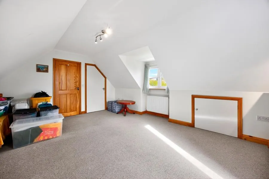 Station Road, Ningwood, PO41, photo 14