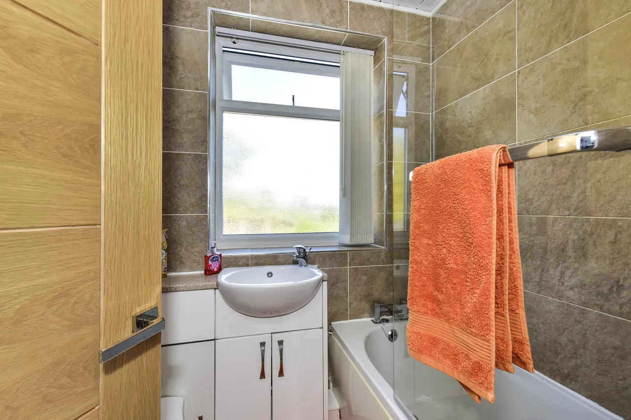 Jepson Road, Sheffield, S5, photo 19