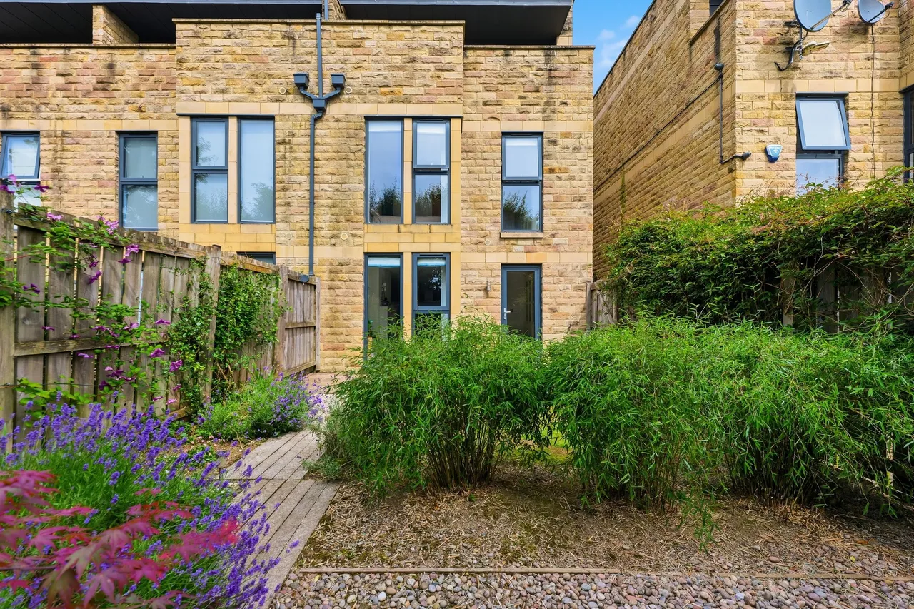 Ballard Hall Chase, Sheffield, S10, photo 34