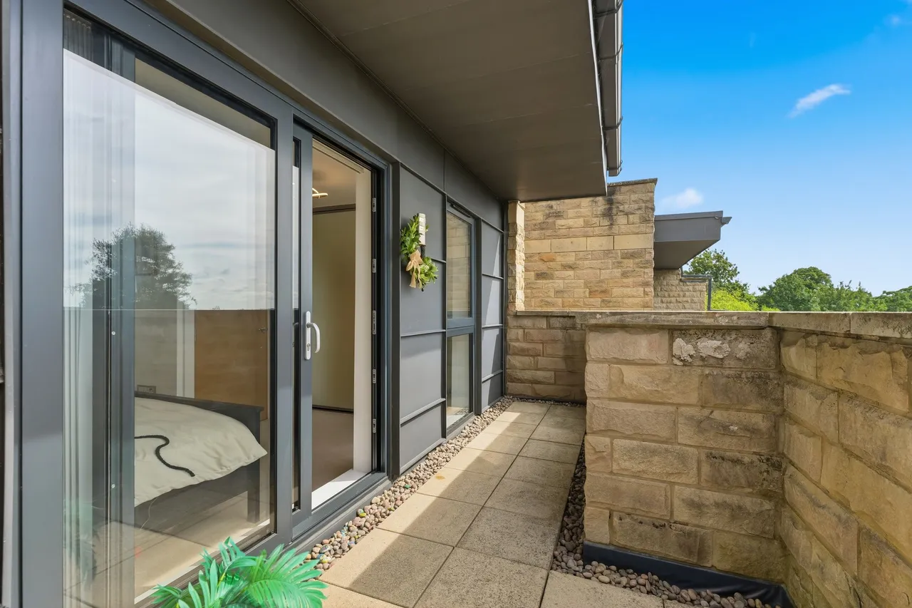 Ballard Hall Chase, Sheffield, S10, photo 29