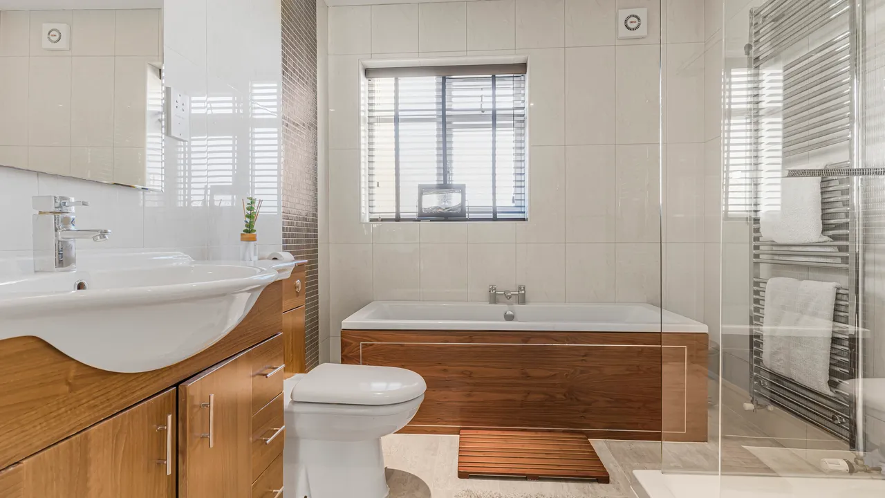 Richard Cooper Road, Lichfield, Lichfield, WS14 0NN, photo 26