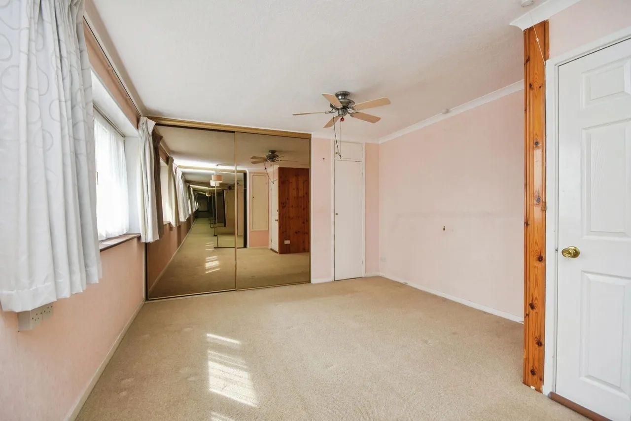 Dering Crescent, Leigh-on-Sea, SS9, photo 15