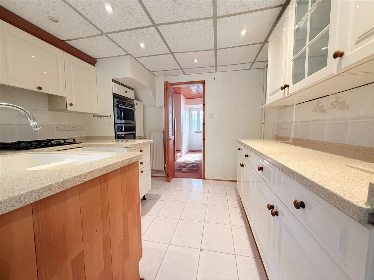 Dering Crescent, Leigh-on-Sea, Essex, SS9, photo 5