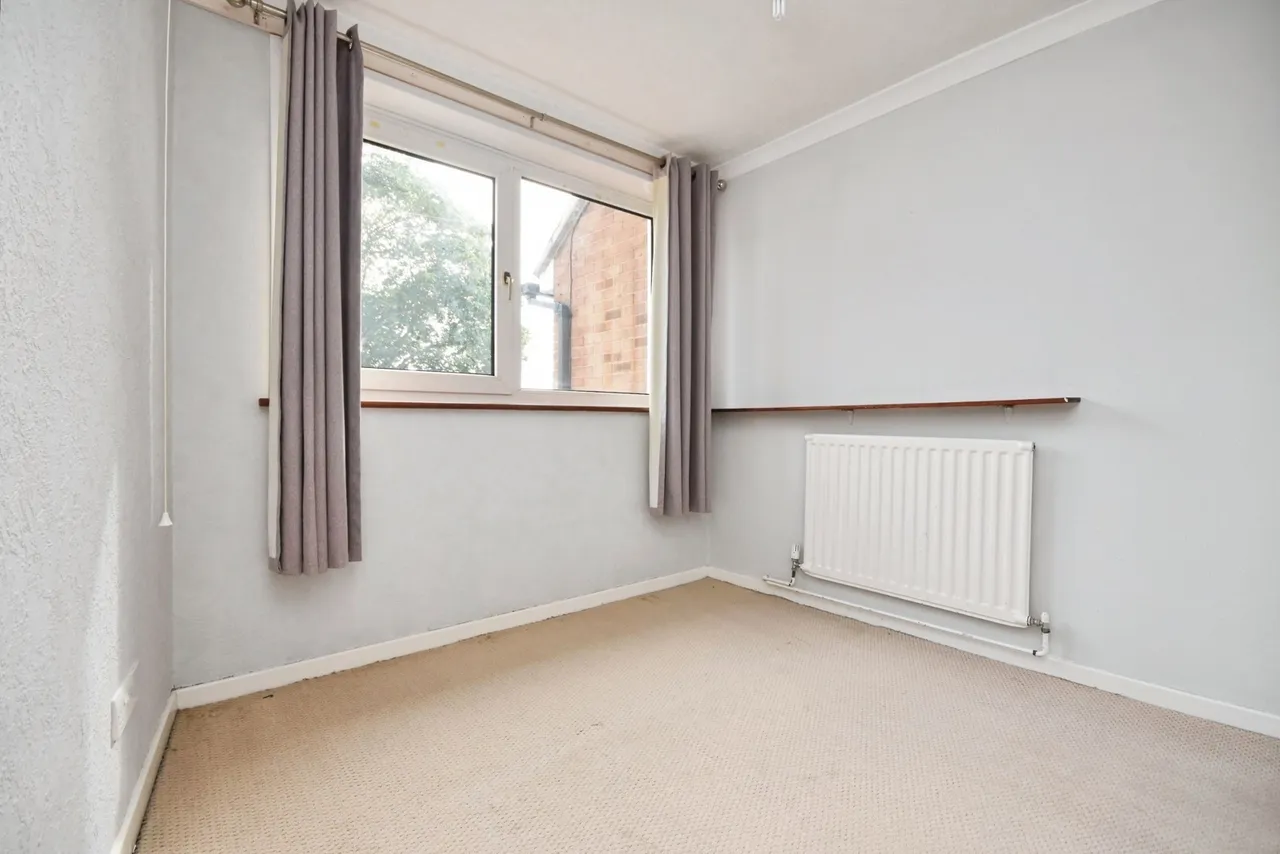 Dering Crescent, Leigh-on-Sea, SS9, photo 17