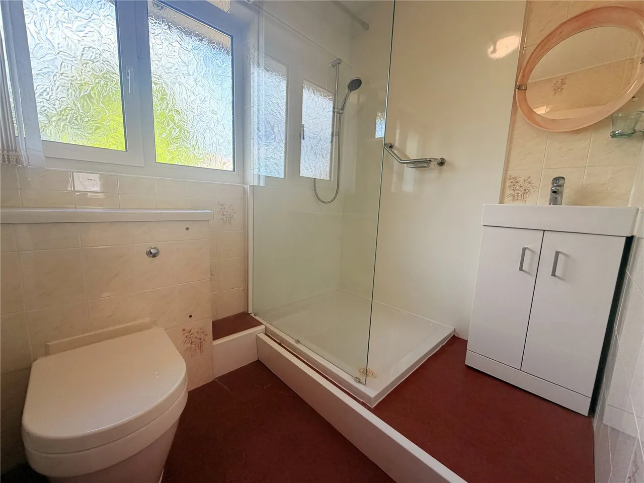 Dering Crescent, Leigh-on-Sea, Essex, SS9, photo 12