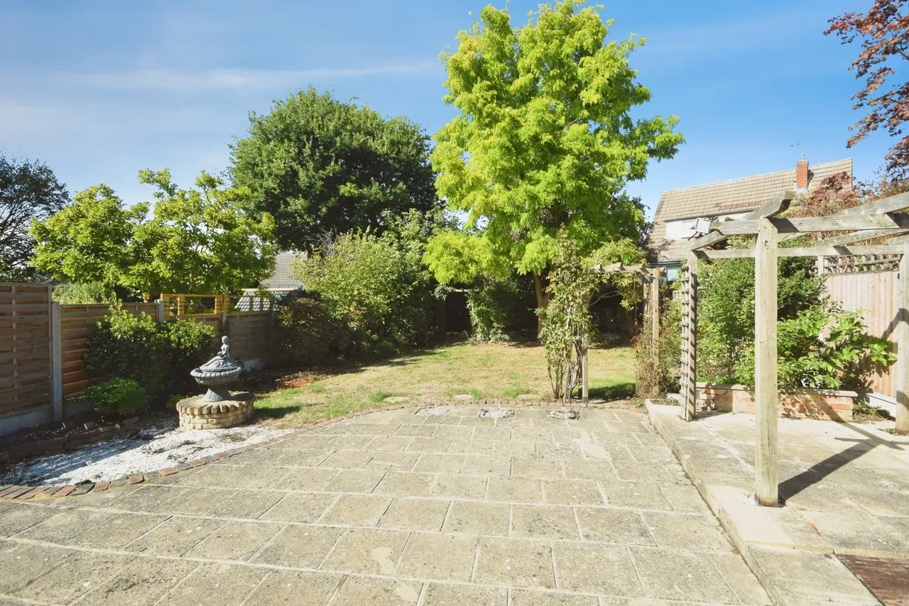 Dering Crescent, Leigh-on-Sea, SS9, photo 4