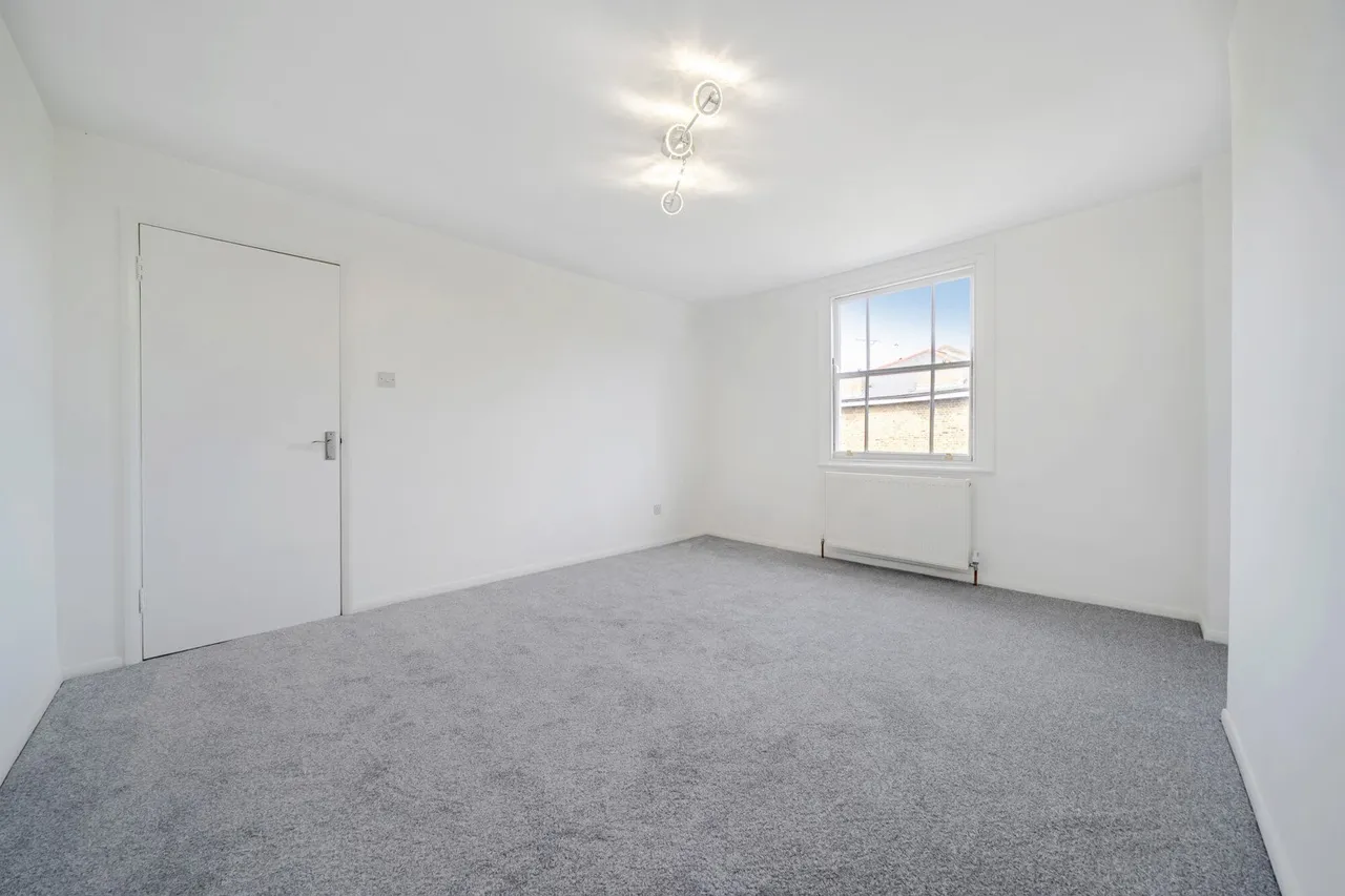 Coldharbour Lane, SE5, photo 16