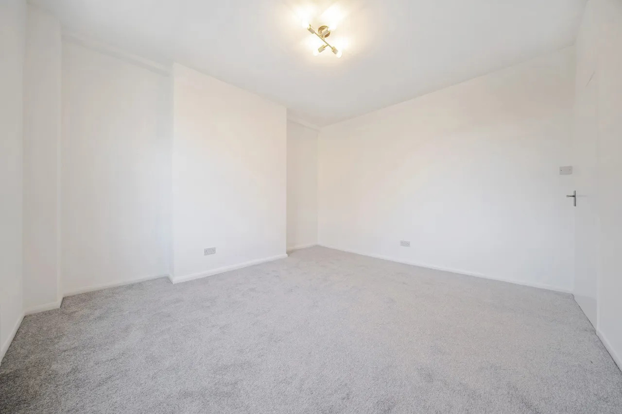 Coldharbour Lane, SE5, photo 8