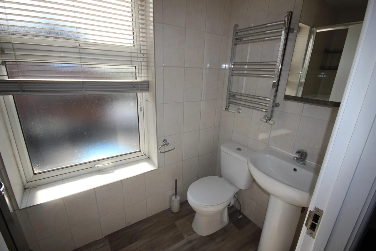 Shobnall Street, Burton upon Trent, DE14, photo 5