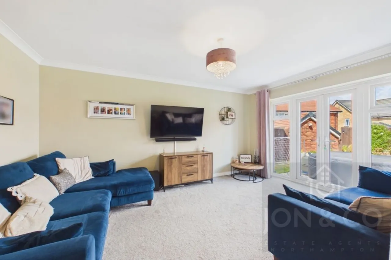 Tarry Way, Buckton Fields, NN2, photo 7