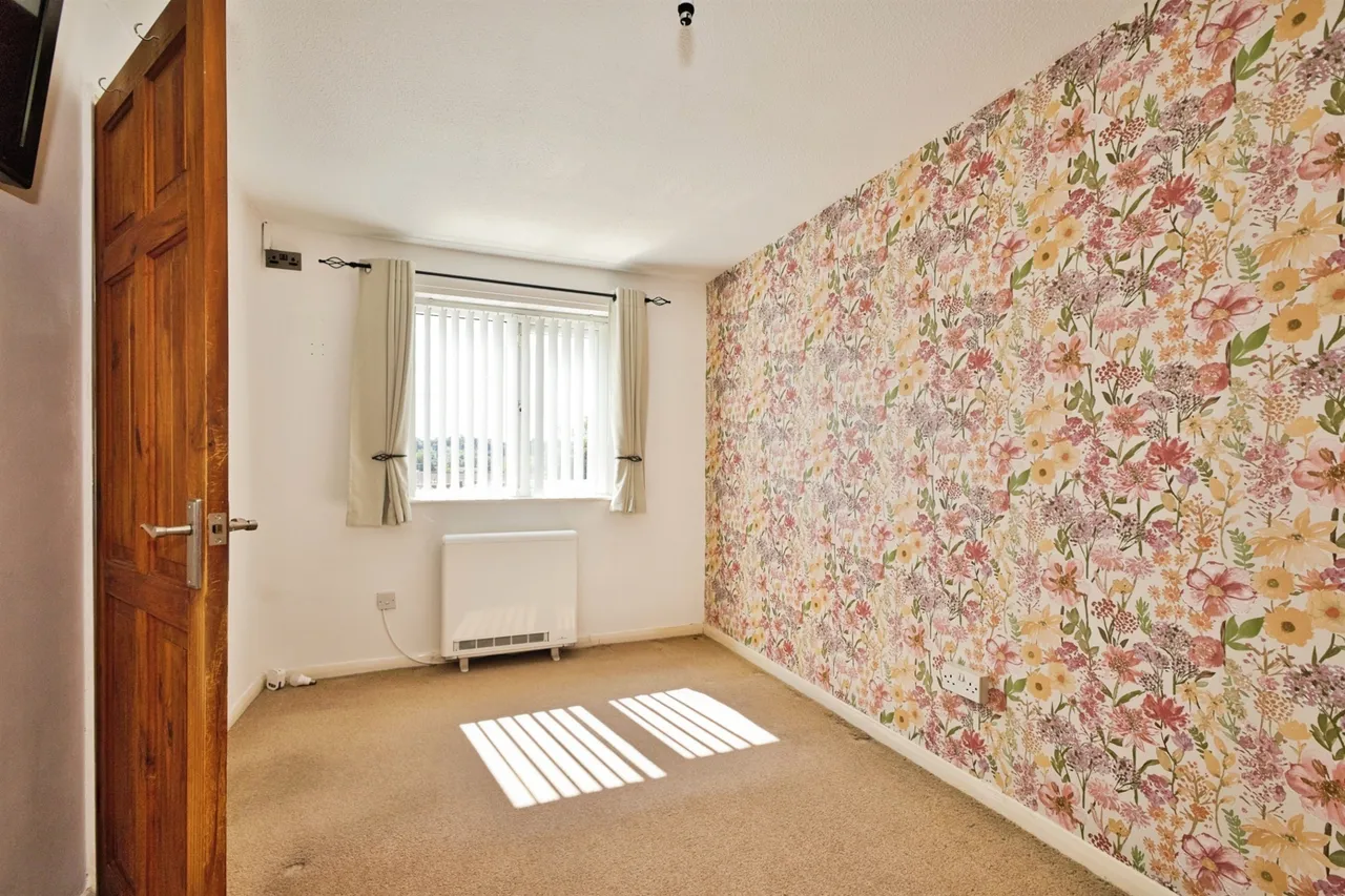 Clifton Close, YEOVIL, photo 10