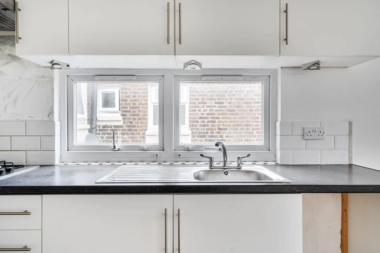 Whitehorse Lane, London, SE25, photo 5