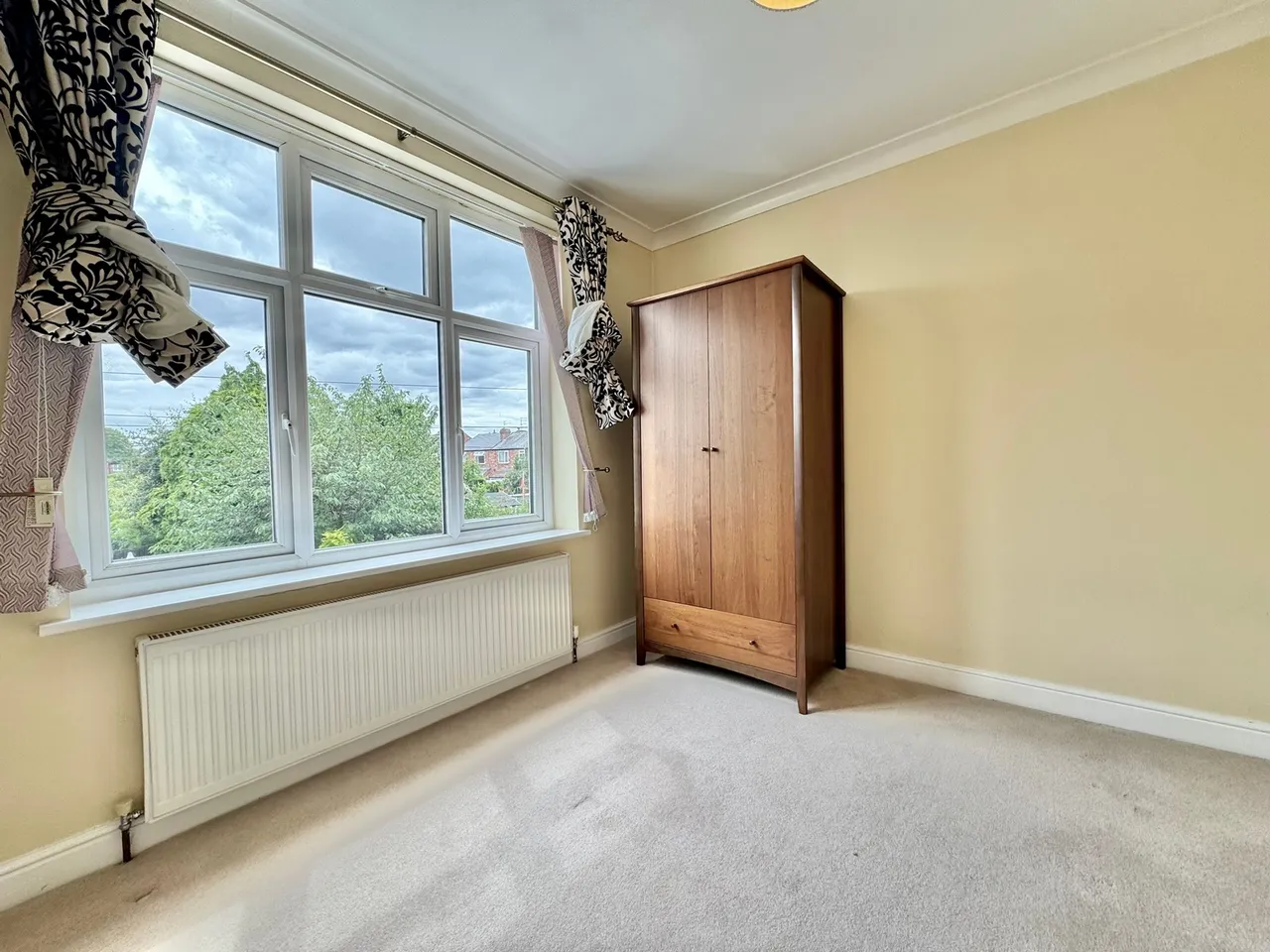 Hempshaw Lane, Stockport, SK2, photo 13