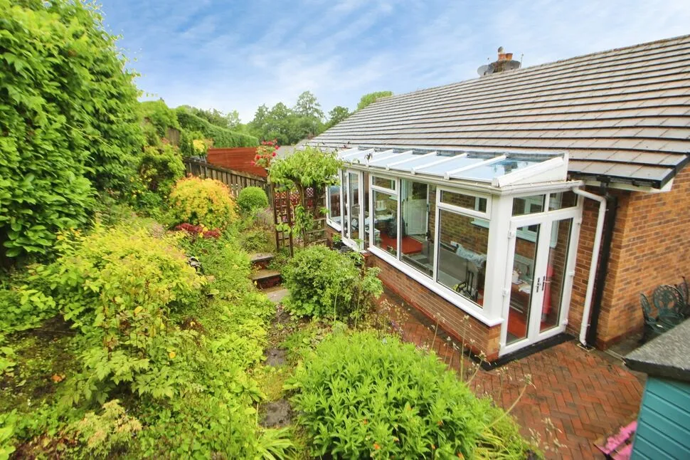 Slant Close, Glossop, Derbyshire, SK13, photo 8