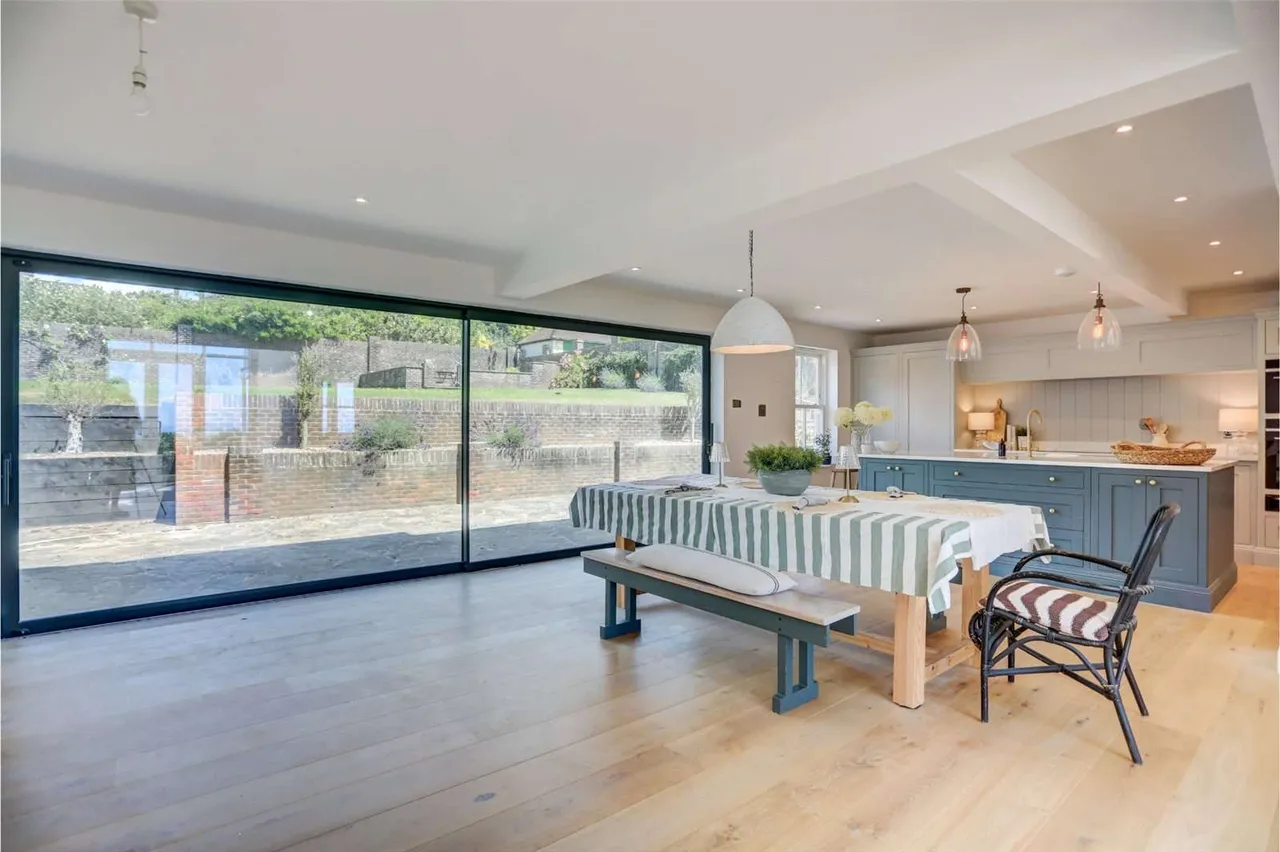 Roedean Way, Brighton, East Sussex, BN2 5RJ, photo 4