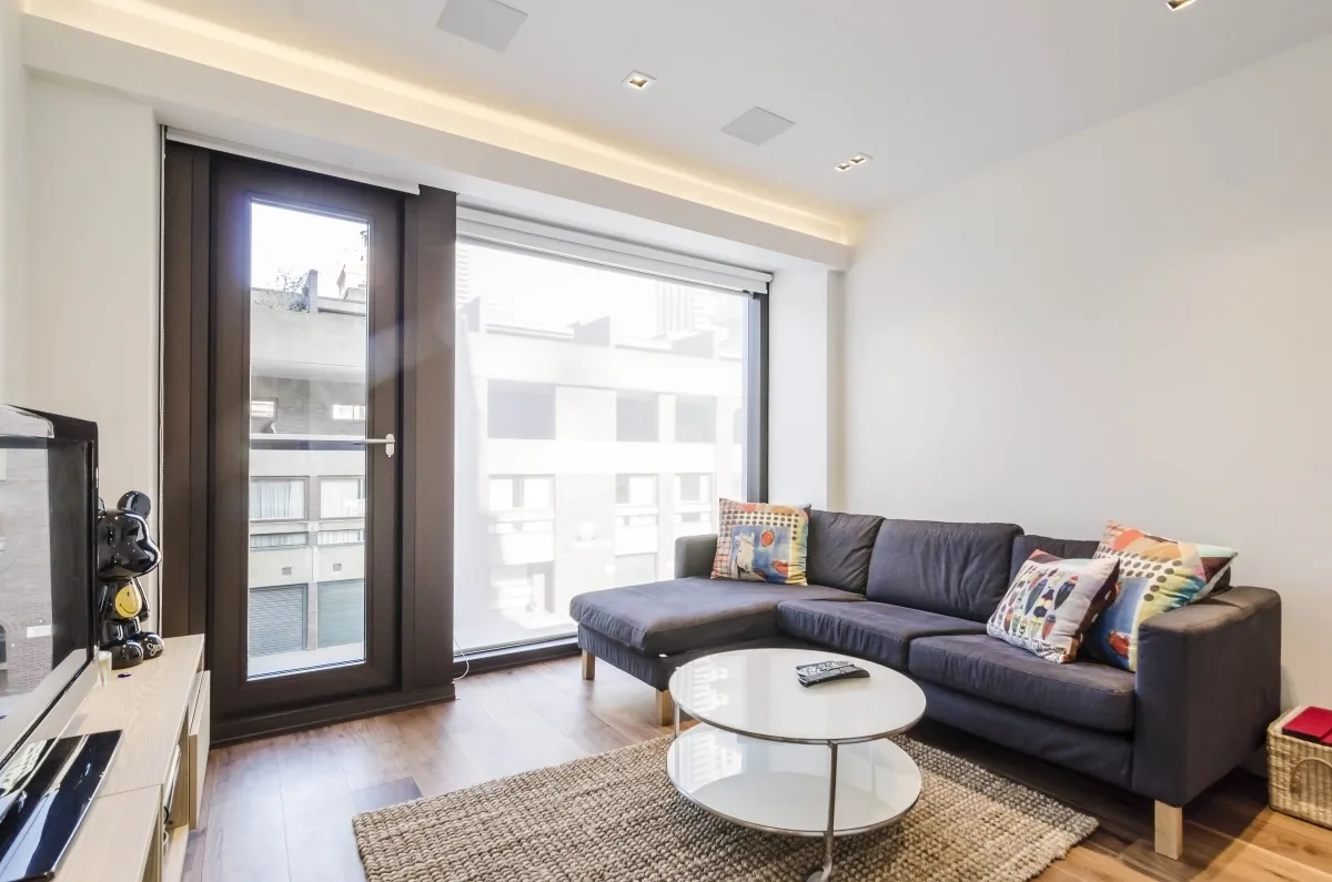1 bed flat to rent — Wood Street London EC2Y