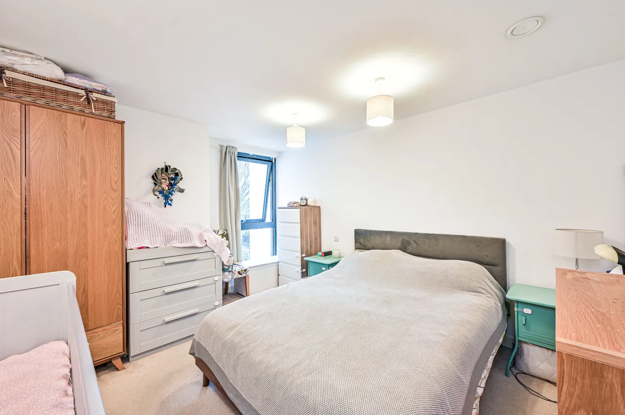 27 Metropolitan Court, 40 High Road, London, photo 4