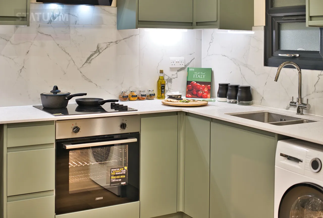 flat to rent, High Street, Stratford, E15
