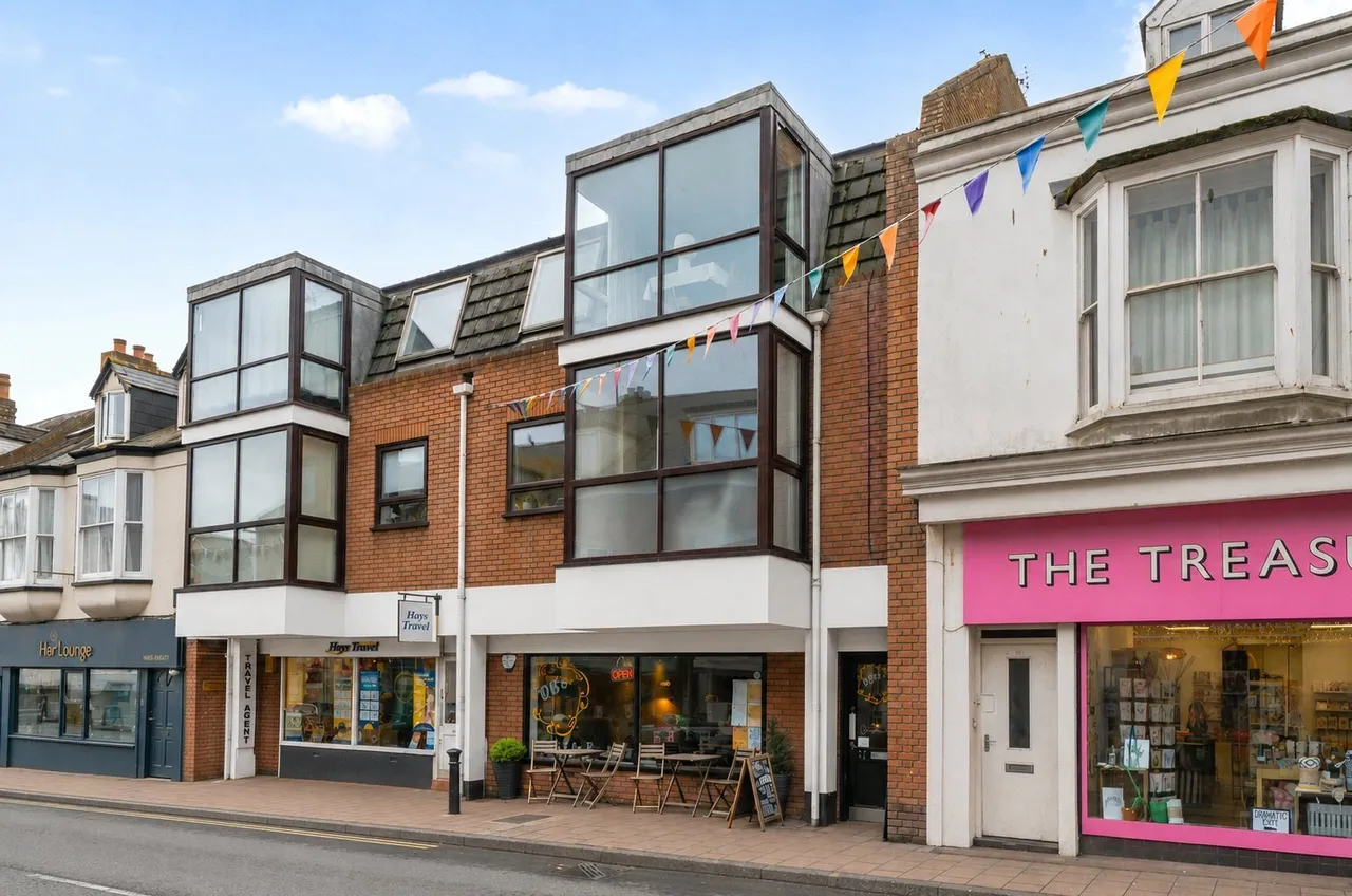 2 bed property for sale — High Street, Budleigh Salterton, Devon, EX9