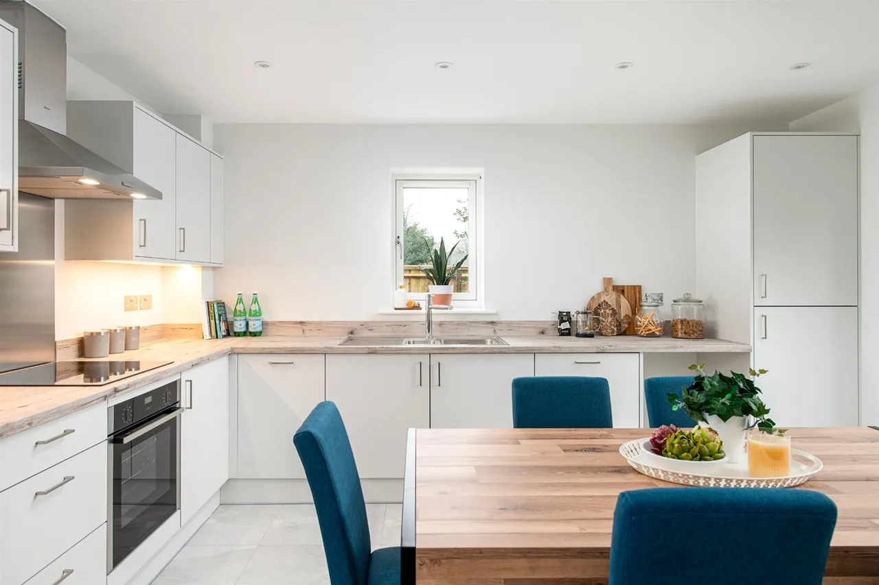 Polebarn Road, Trowbridge, BA14, photo 3