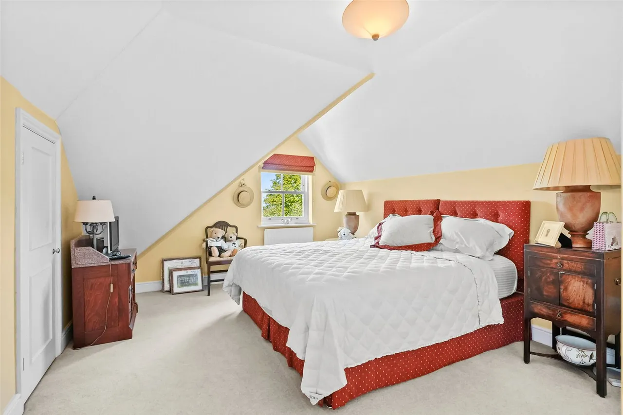 Cromwell Road, Teddington, TW11 9EN, photo 11