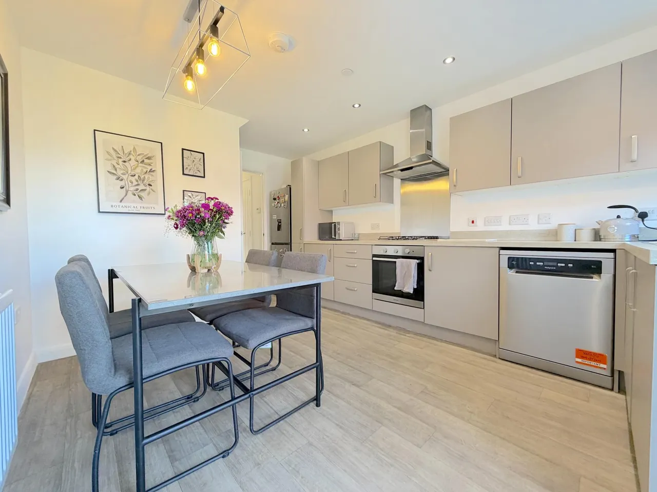 Lancaster Drive, Wednesfield, Wolverhampton, WV11, photo 4