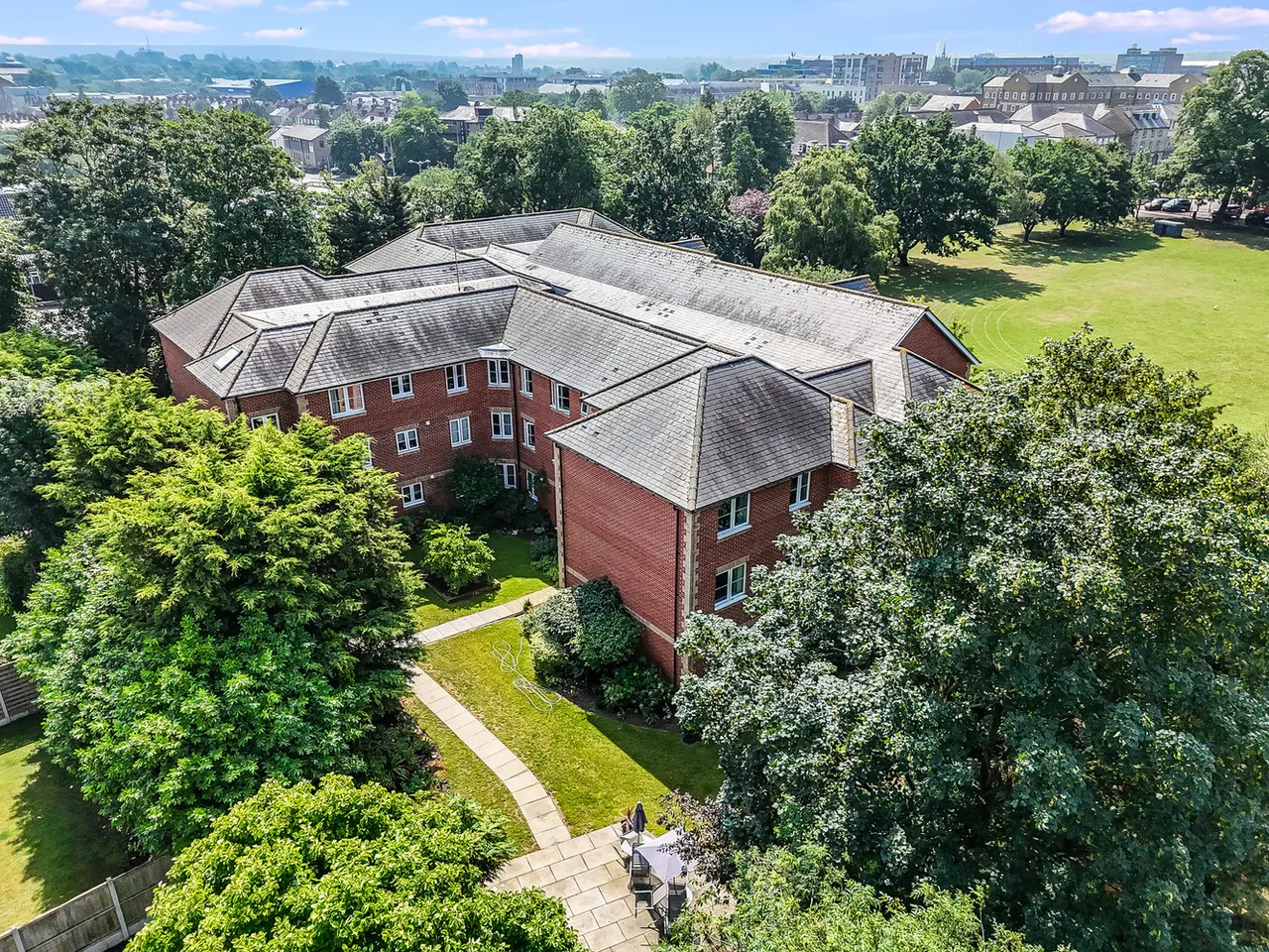 Flat 33 Chancellor Court, Broomfield Road, Chelmsford, Essex, CM1 1RY, photo 11