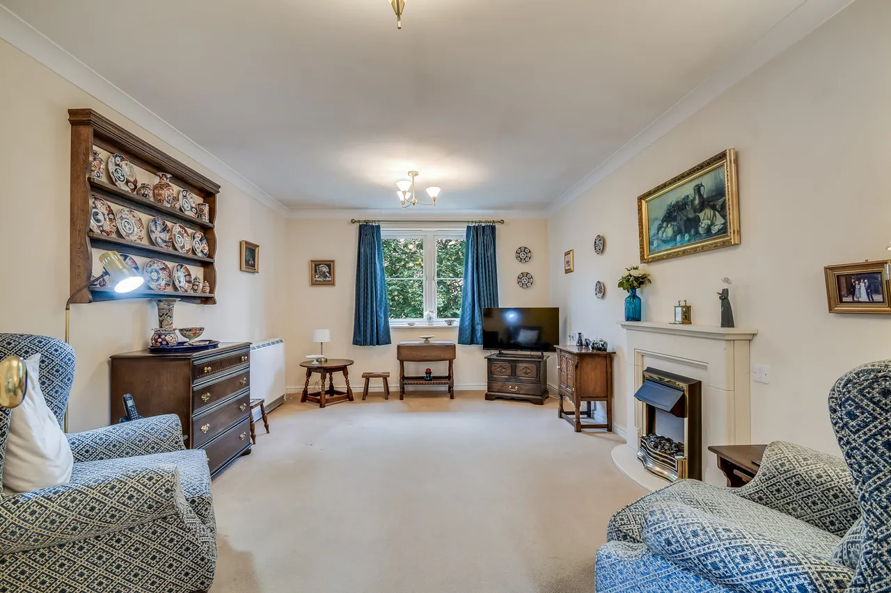 Flat 33 Chancellor Court, Broomfield Road, Chelmsford, Essex, CM1 1RY, photo 4