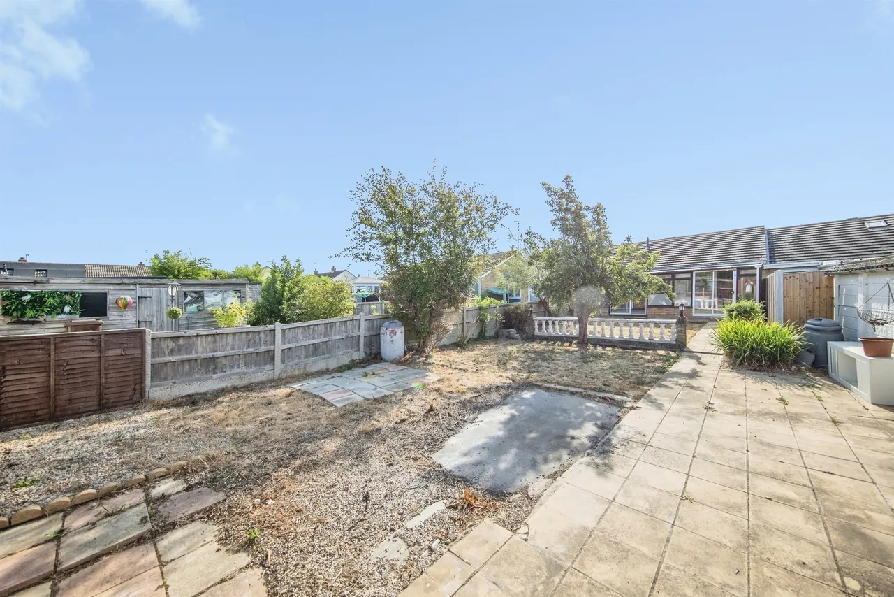 Bembridge Close, Clacton-On-Sea, photo 12