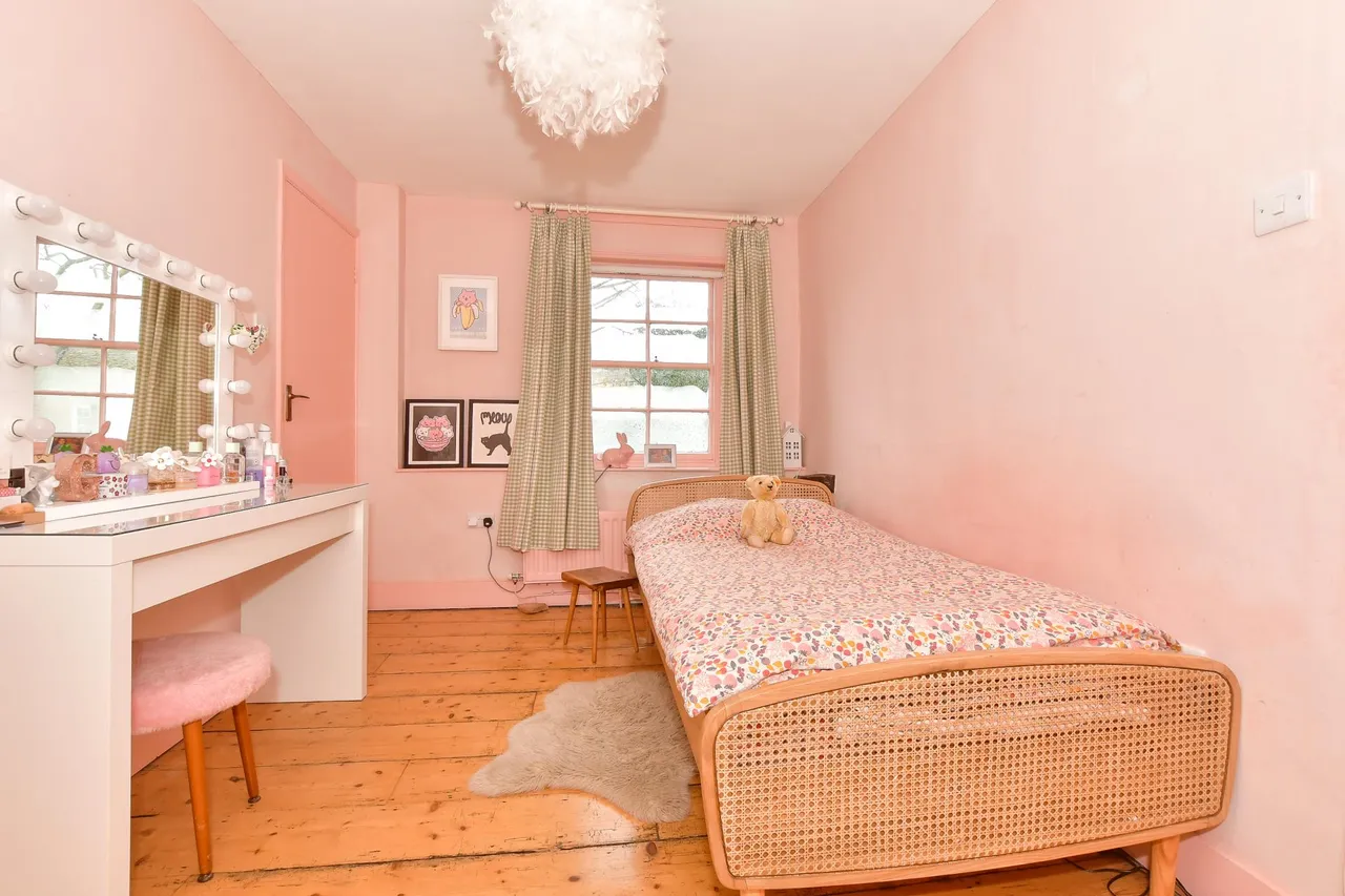 Gore Road, Eastry, CT13, photo 11