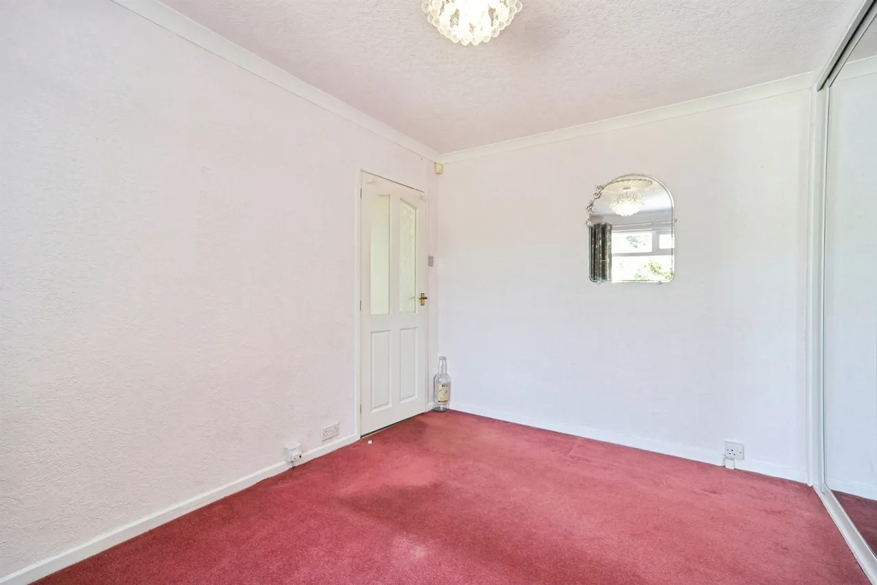 Moor Drive, Oakworth, Keighley, photo 7