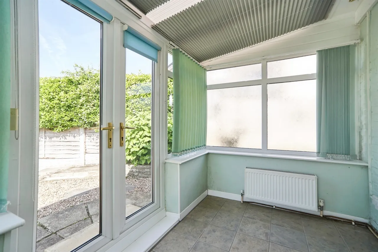 Moor Drive, Oakworth, Keighley, photo 9