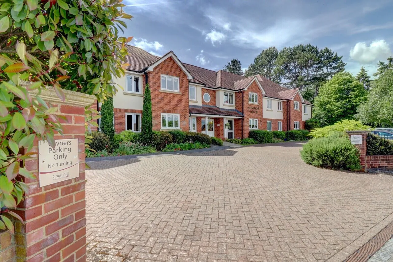 1 bed flat for sale, Wellington Avenue, Princes Risborough, HP27
