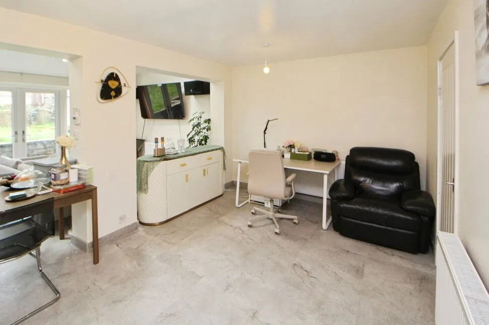 The Croft, Hadfield, Derbyshire, SK13, photo 7