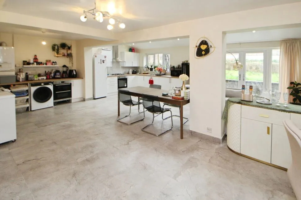 The Croft, Hadfield, Derbyshire, SK13, photo 5