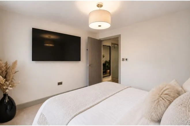 Barrack Lane, Nottingham, NG7, photo 6