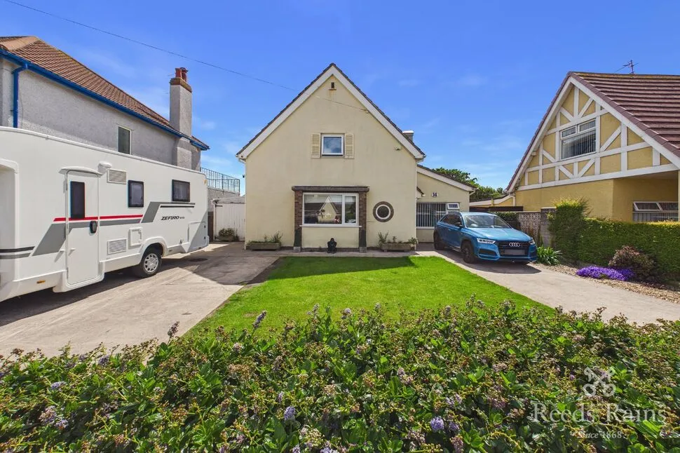 4 bed house for sale — Crugan Avenue, Kinmel Bay, Conwy, LL18
