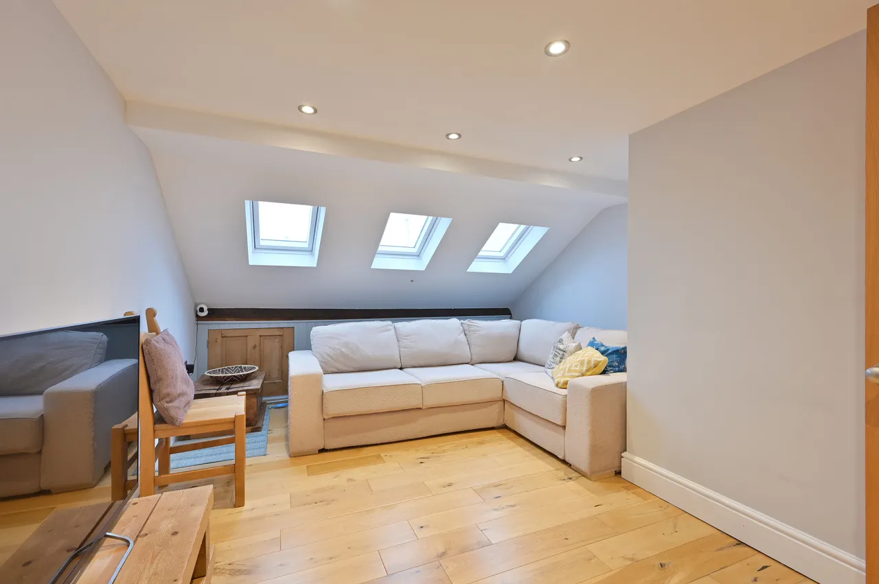Watford, WD18, photo 12